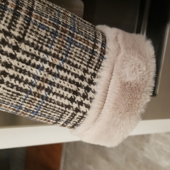 💕LOVE TOKEN💕 Eddie Faux Fur Reversible Hooded Coat ~ Plaid Print Small S NWT - Picture 9 of 16